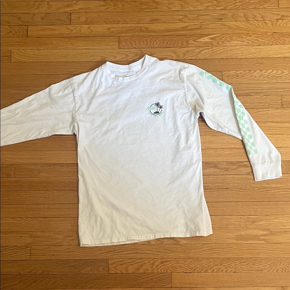 Men’s Size M White Long-Sleeve Graphic Tee with Mint Green Accents
